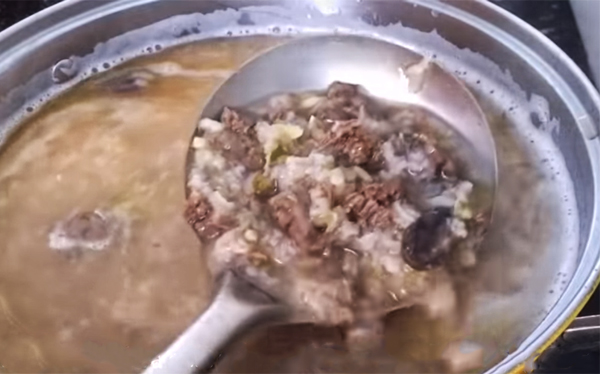 Cách nấu cháo chim bồ câu đậu xanh bổ dưỡng hấp dẫn thật dễ dàng