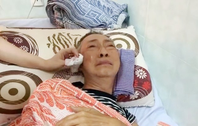 Nghệ sĩ Lê Bình qua đời vì ung thư phổi: Bác sĩ chỉ ra thủ phạm chính