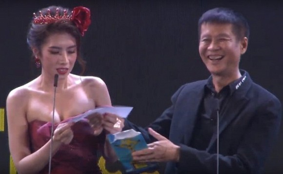 đạo diễn Lê Hoàng,  Dương Yến Nhung, Hoa hậu Du lịch Quốc tế 2019, sao Việt